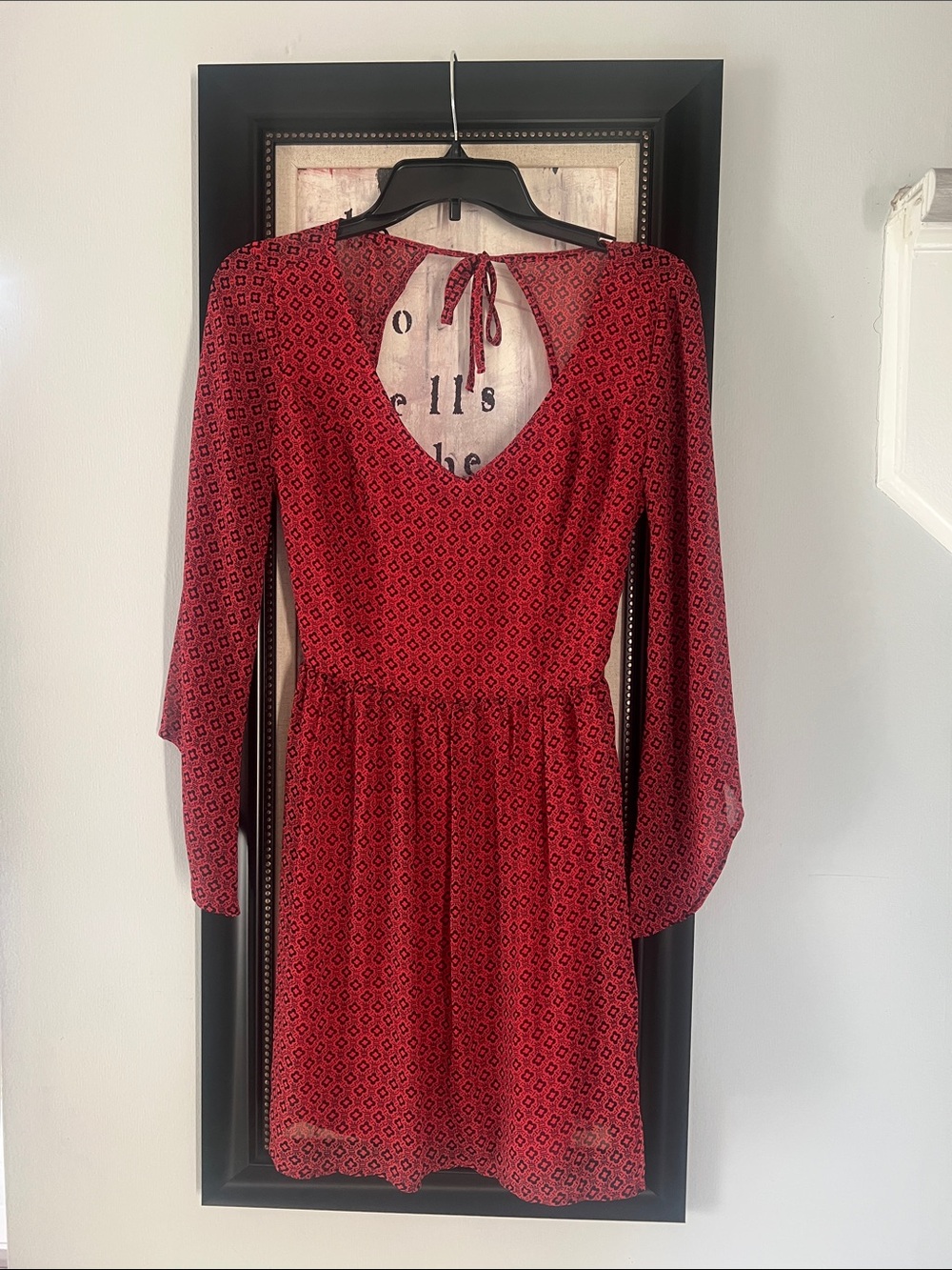 Hollister Red Printed Long-Sleeve Tie-Back Dress
